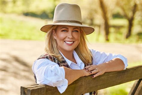 farmer wants a wife sam armytage|Channel Seven announces host of Farmer Wants A Wife 2025。